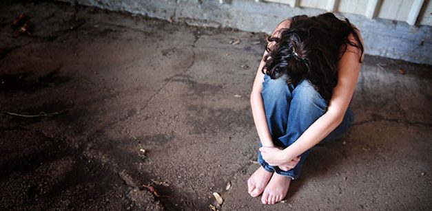 Întâlniri cu copiii din şcoli şi licee într-o campanie de prevenţie a traficului de minori şi pornografiei infantile