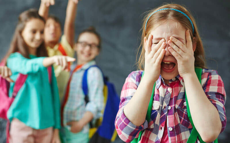 Comportamentele de violenţă psihologică (bullying) vor fi interzise în unităţile de învăţământ