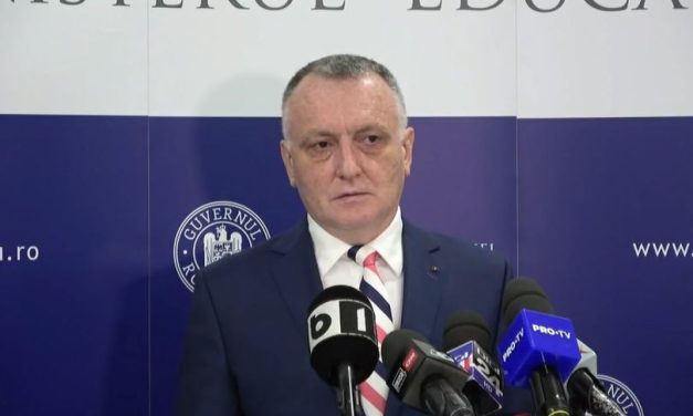 Sorin Cîmpeanu: Inspectoratele şcolare judeţene se transformă în direcţii judeţene de învăţământ preuniversitar
