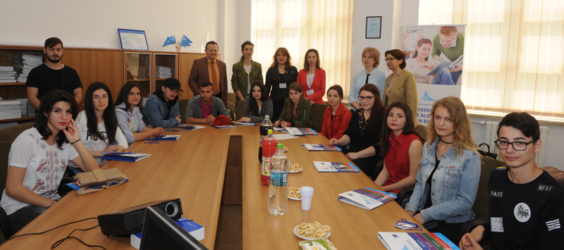 Proiectul „O şansă la învăţământul superior pentru tinerii din Sascut” la Universitatea „Vasile Alecsandri” din Bacău