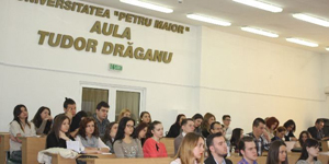 Specializări atractive la Facultatea de Ştiinţe Economice, Juridice şi Administrative a Universităţii “Petru Maior” din Târgu-Mureş